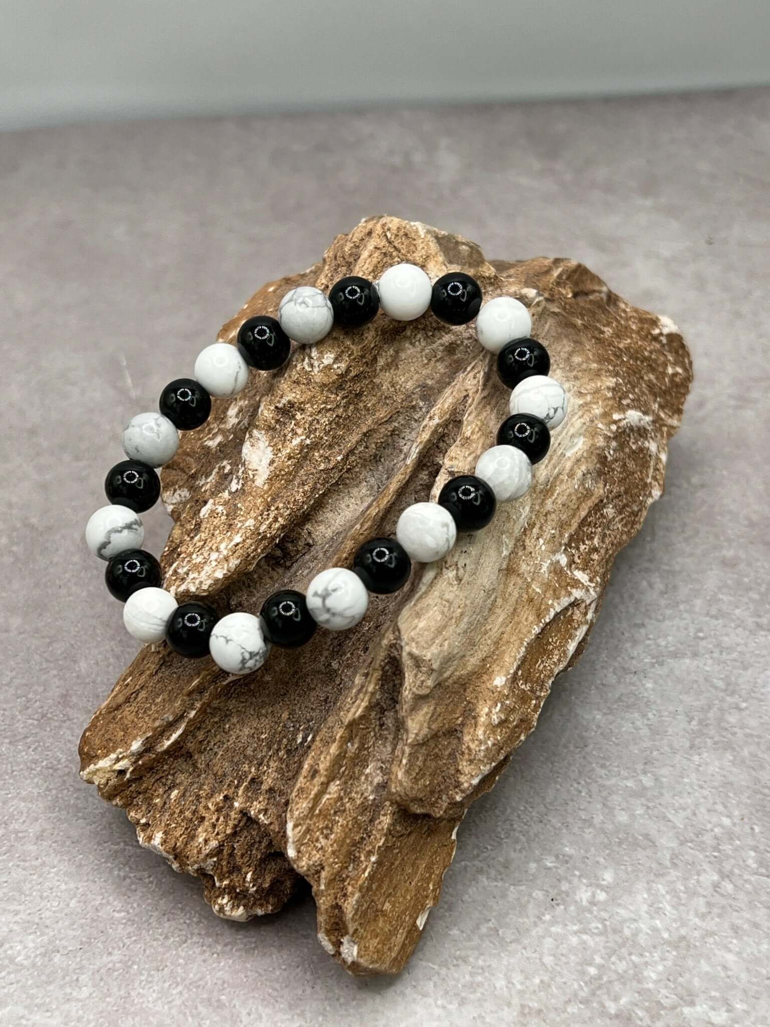 Onyx 8mm & Howlite 8mm Stretch Bracelet White Howlite Bead Onyx Bracelet - Bec Sue Jewelry Shop