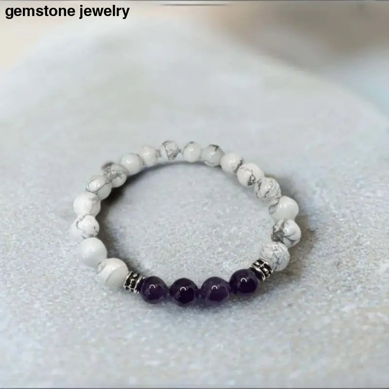 White Howlite Beaded Bracelet, Amethyst and White Bracelet for Spiritual Balance - Bec Sue Jewelry Shop